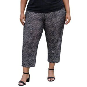 D.F.A. Plus Size 16 Cropped Pants Black & Gray Boho Paisley Mid-Rise Stretch